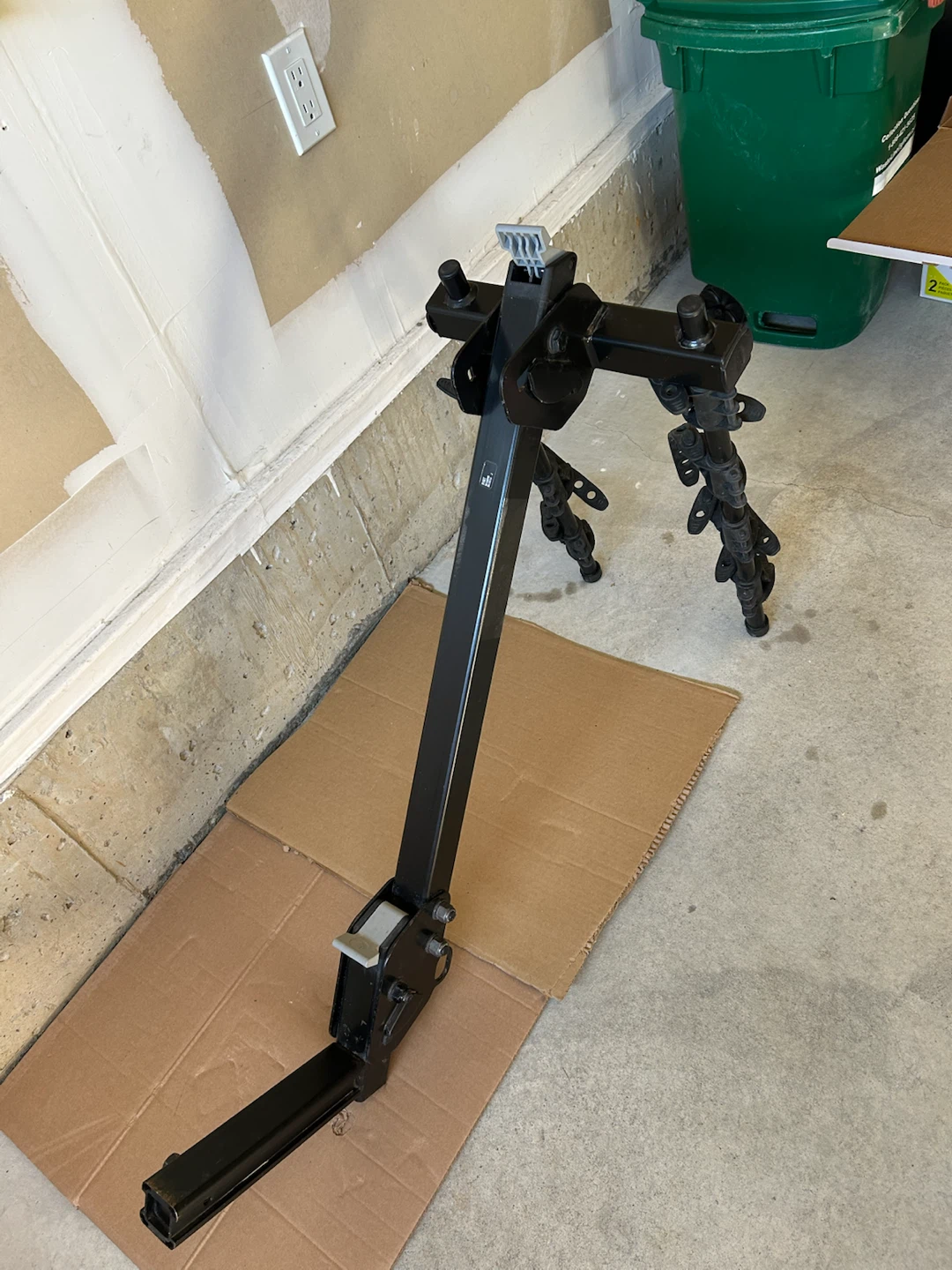 Thule 4-Bike Hitch Rack - photo 5