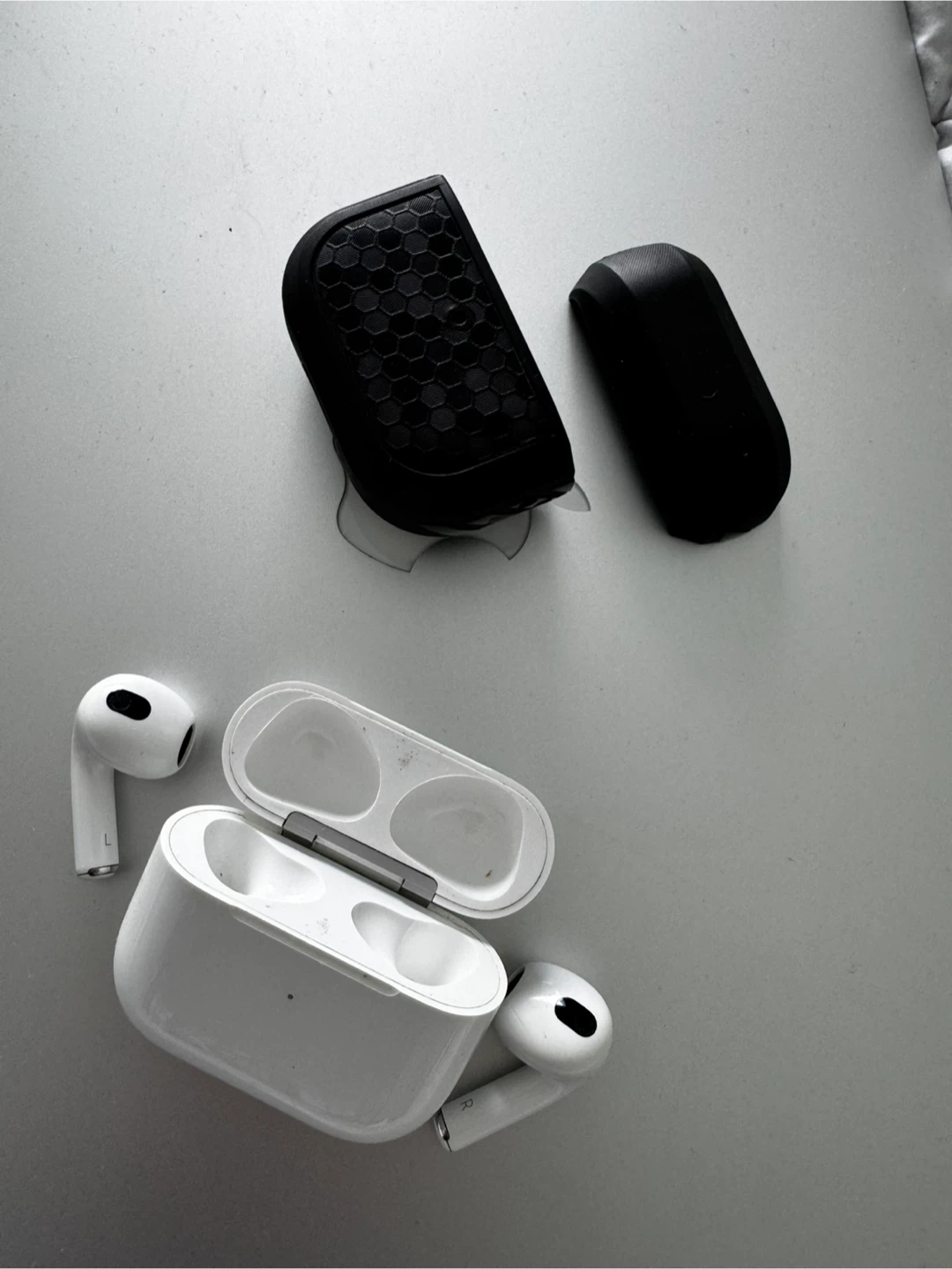 Apple AirPods (3rd generation)