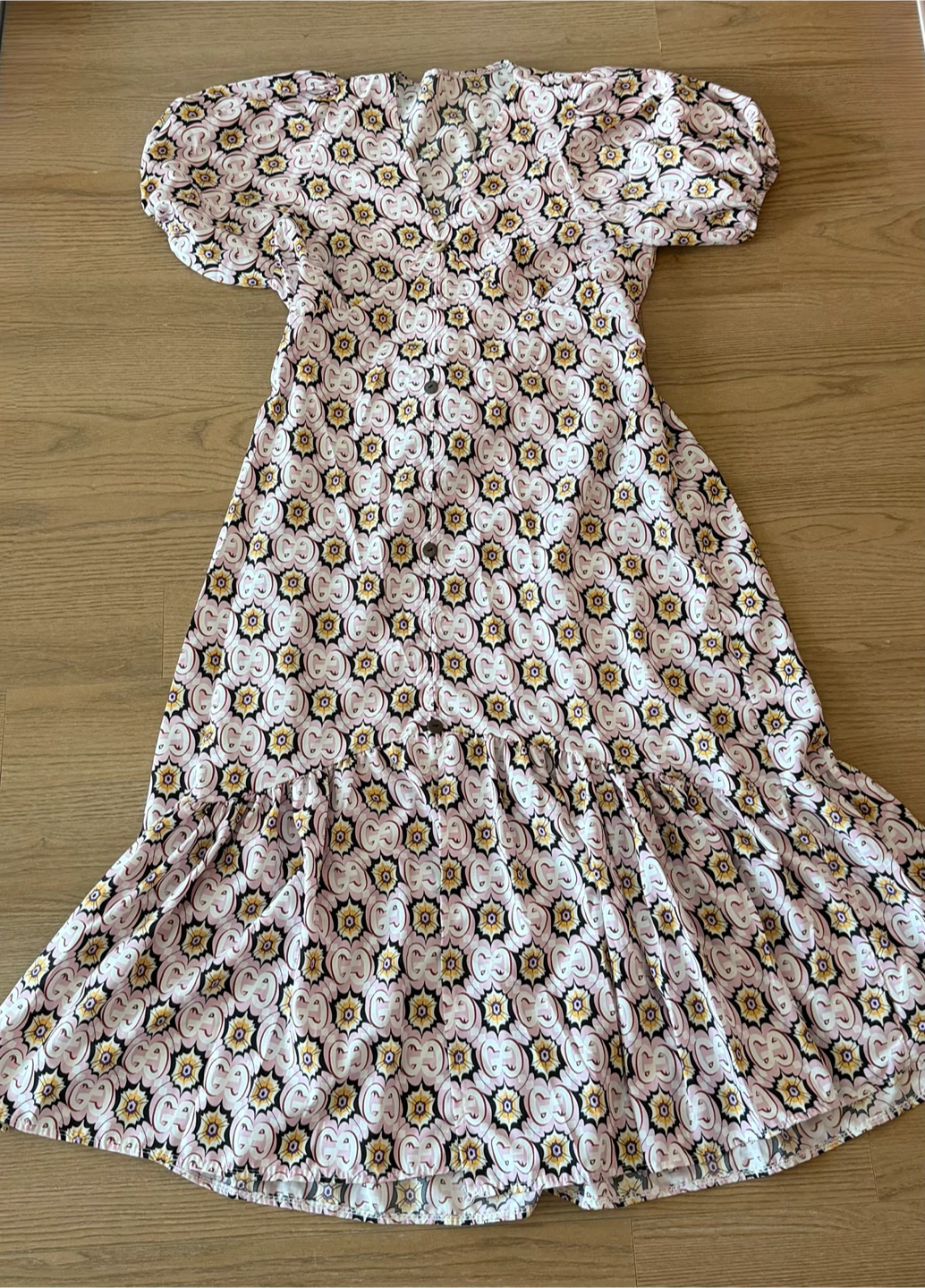 Pink Patterned Puff-Sleeve Midi Dress