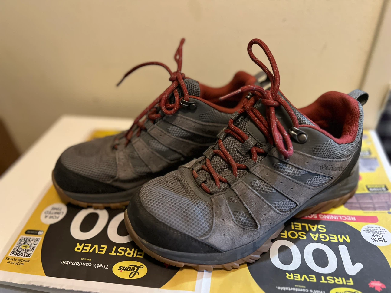 Columbia Hiking Shoes-size 7.5 - photo 2
