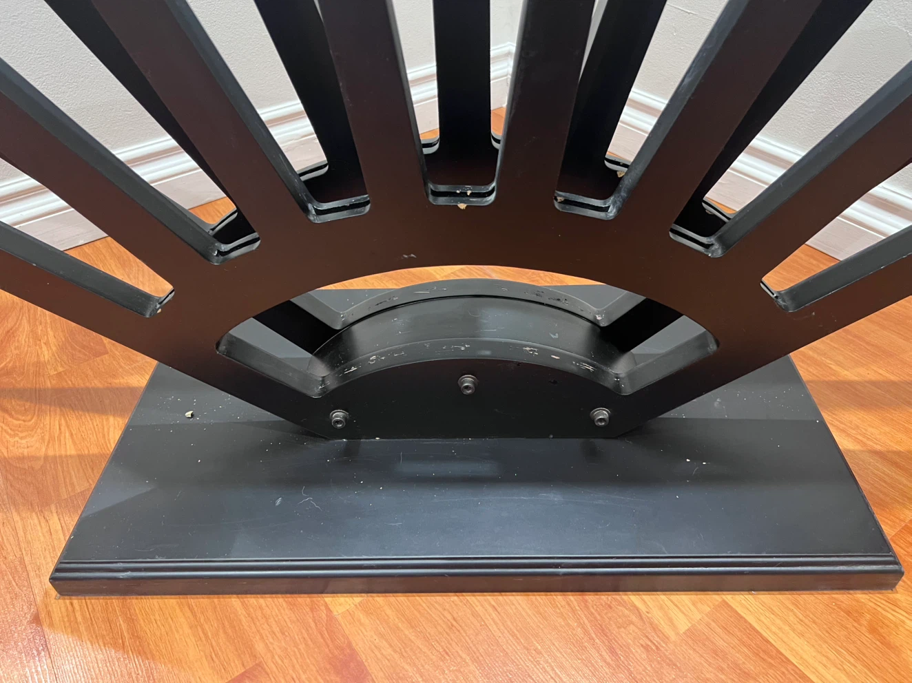 13-Slot Wooden Fan Display Stand - photo 3
