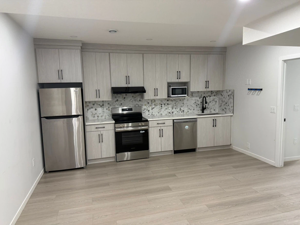 Amazing basement in Carrington Nw - photo 5