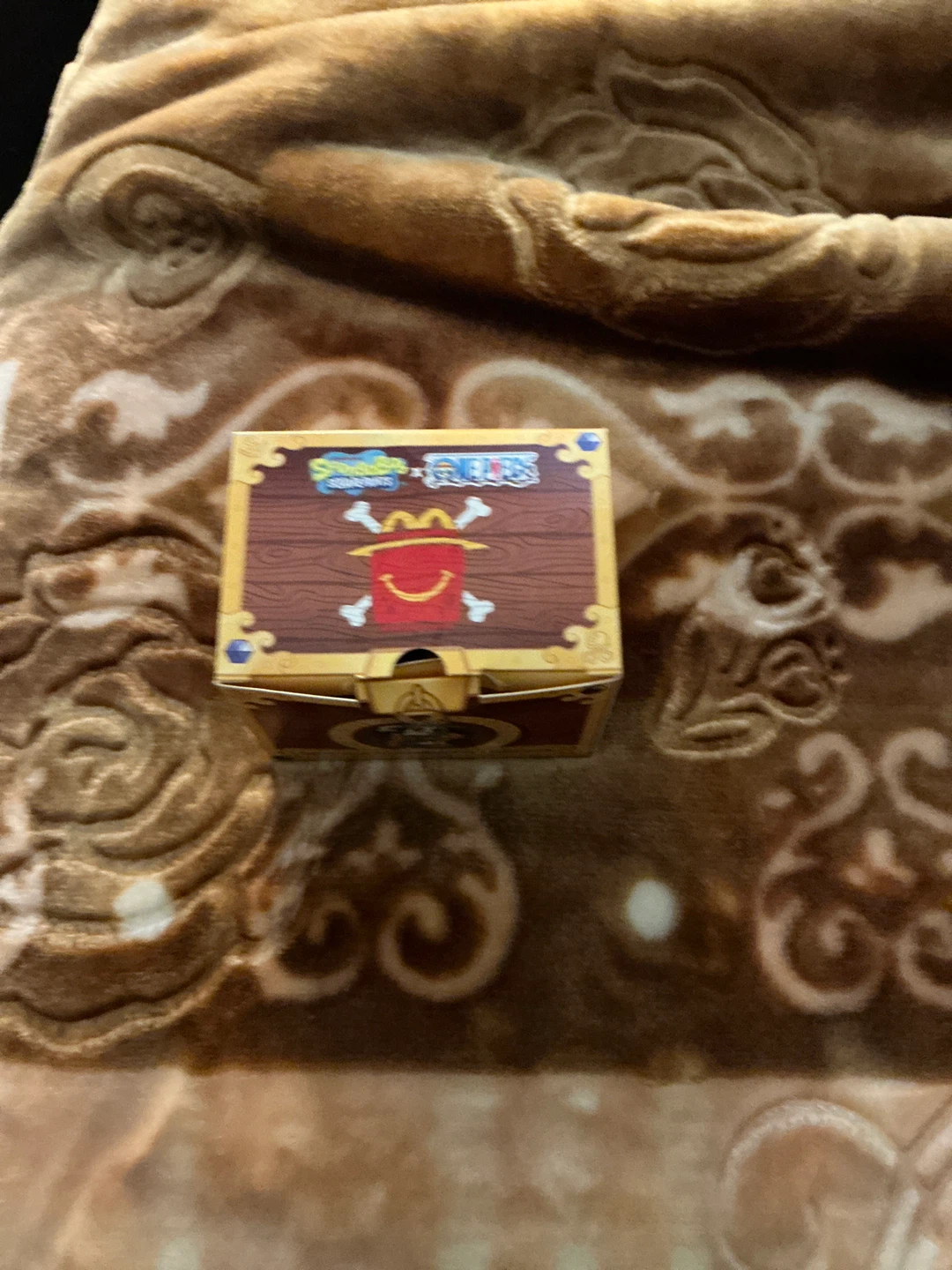One Piece "Brook" Treasure Chest Figure - photo 3