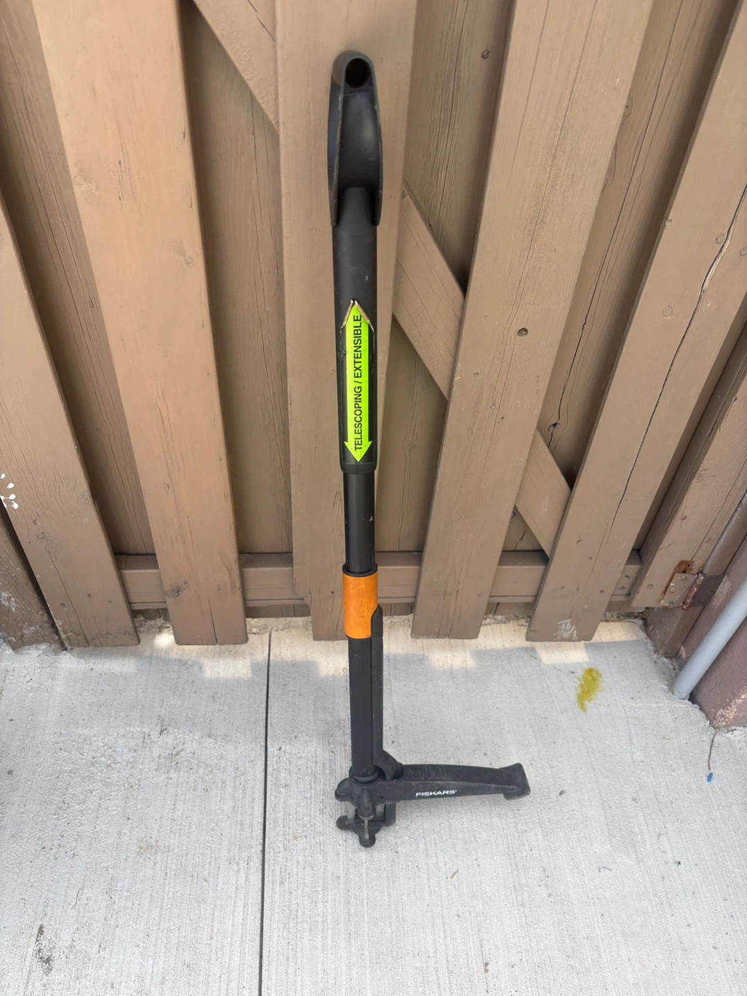 Fiskars Telescoping Bulb Planter