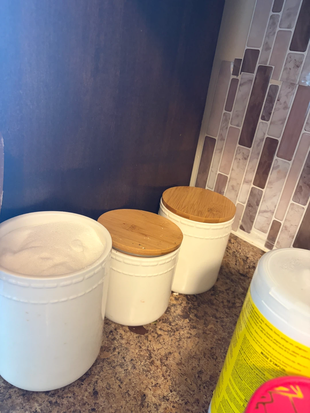 Set of 3 Ceramic Canisters with Bamboo Lids - photo 2