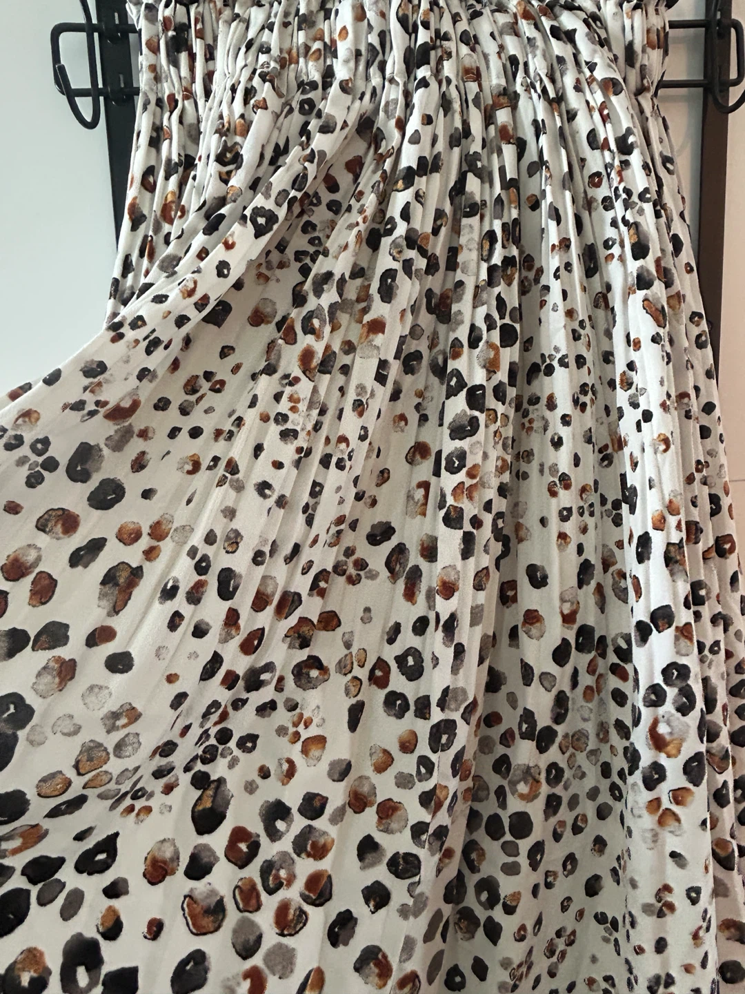 Leopard Print Pleated Midi Skirt