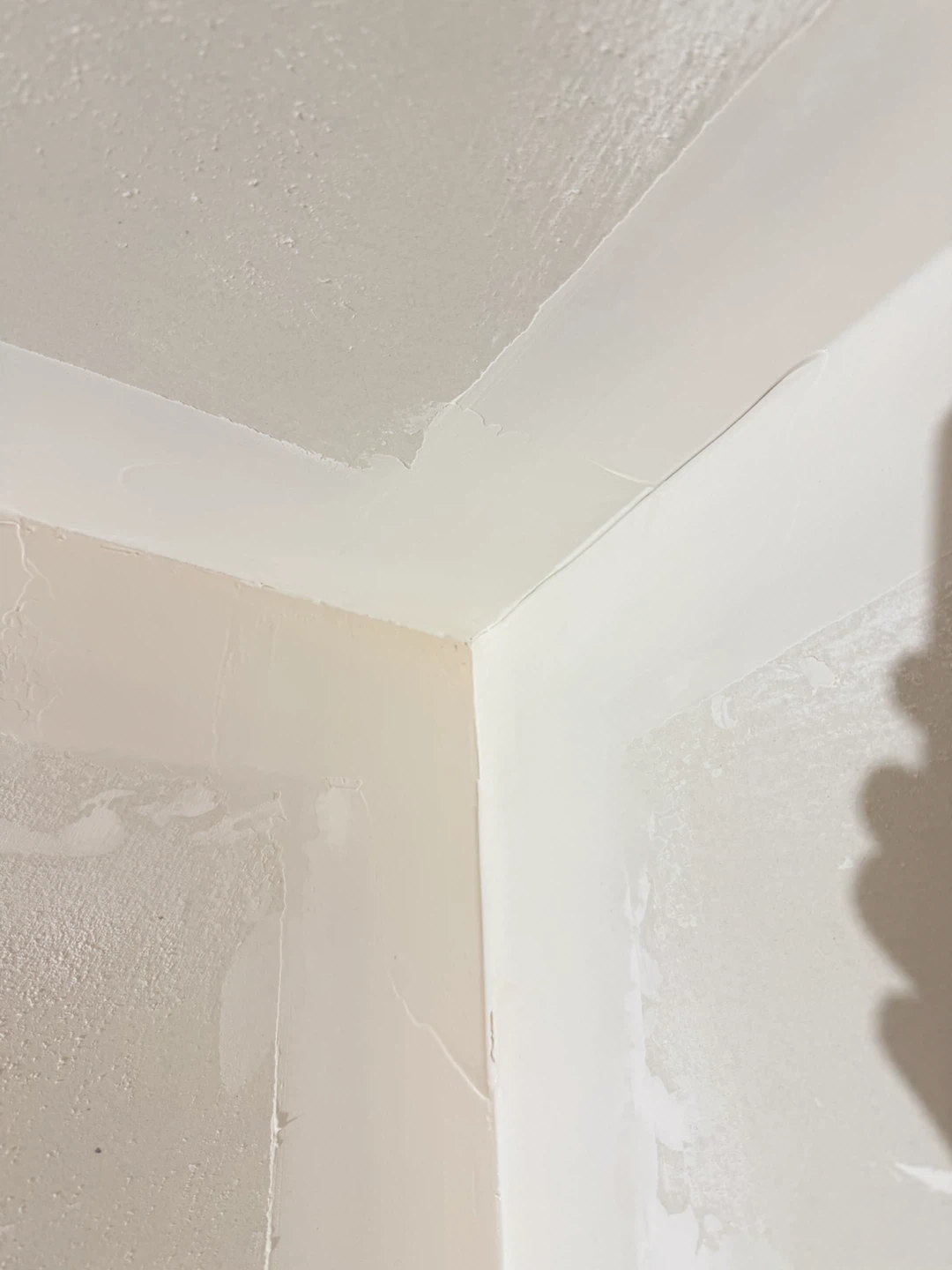 Need drywall work done? I can help! 🔨