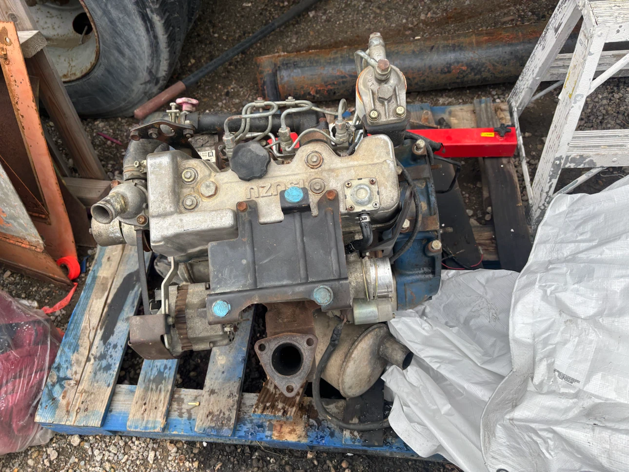 Isuzu 3 CYLINDER DEISEL ENGINE