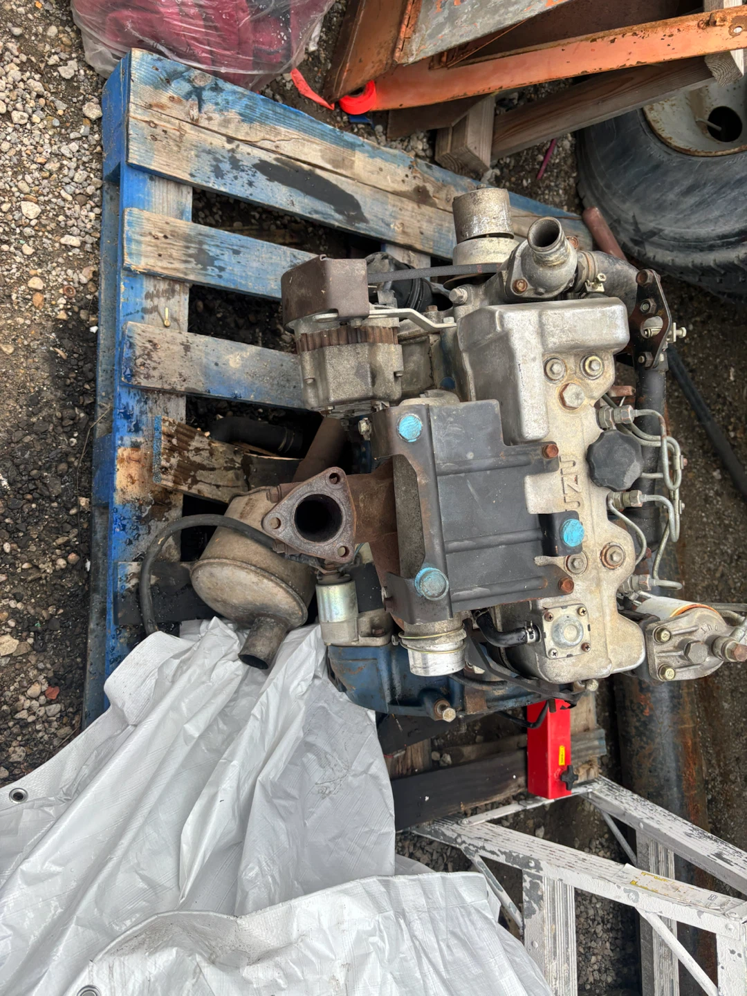 Isuzu 3 CYLINDER DEISEL ENGINE - photo 3