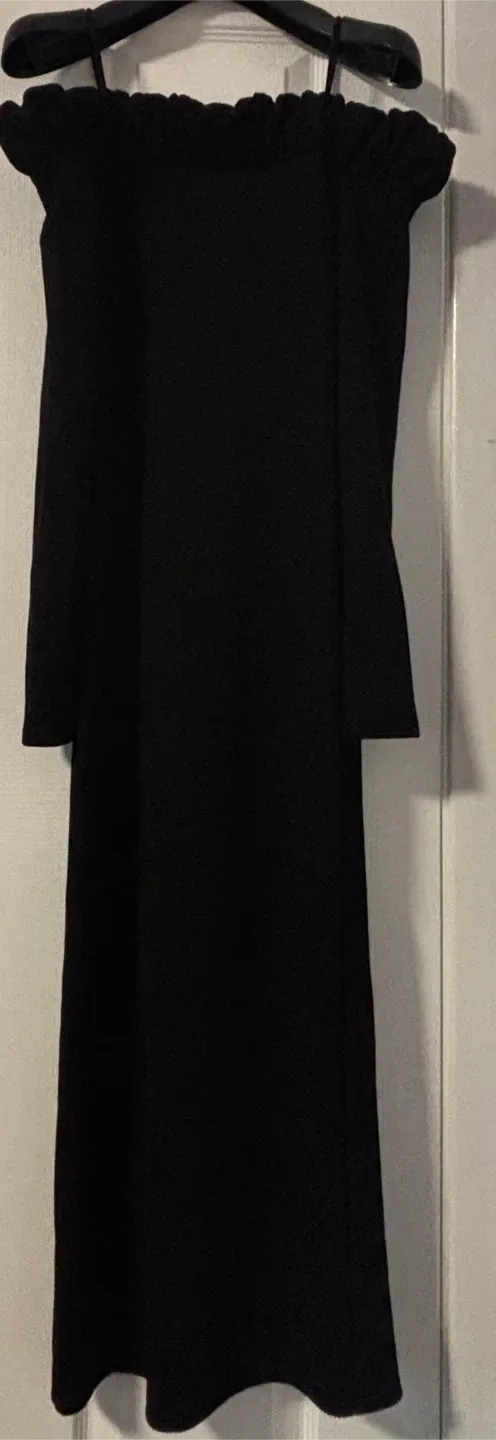 H&M Black Off-the-Shoulder Dress