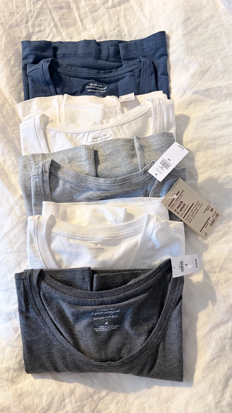 Banana Republic Timeless Tee T-Shirts - Size M