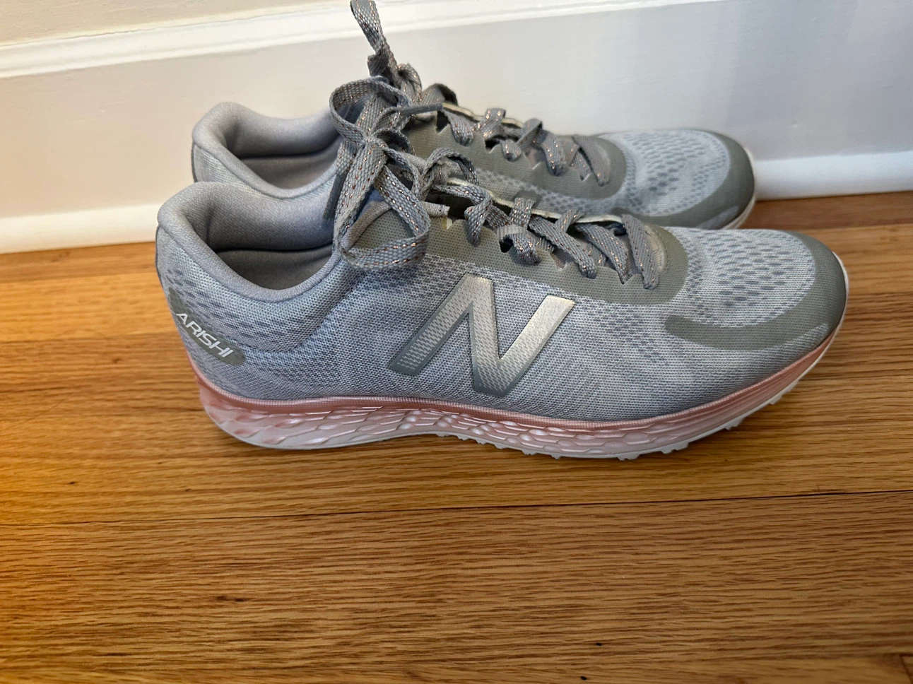 Woman's New balance Fresh Arishi Shoes_size 8.5