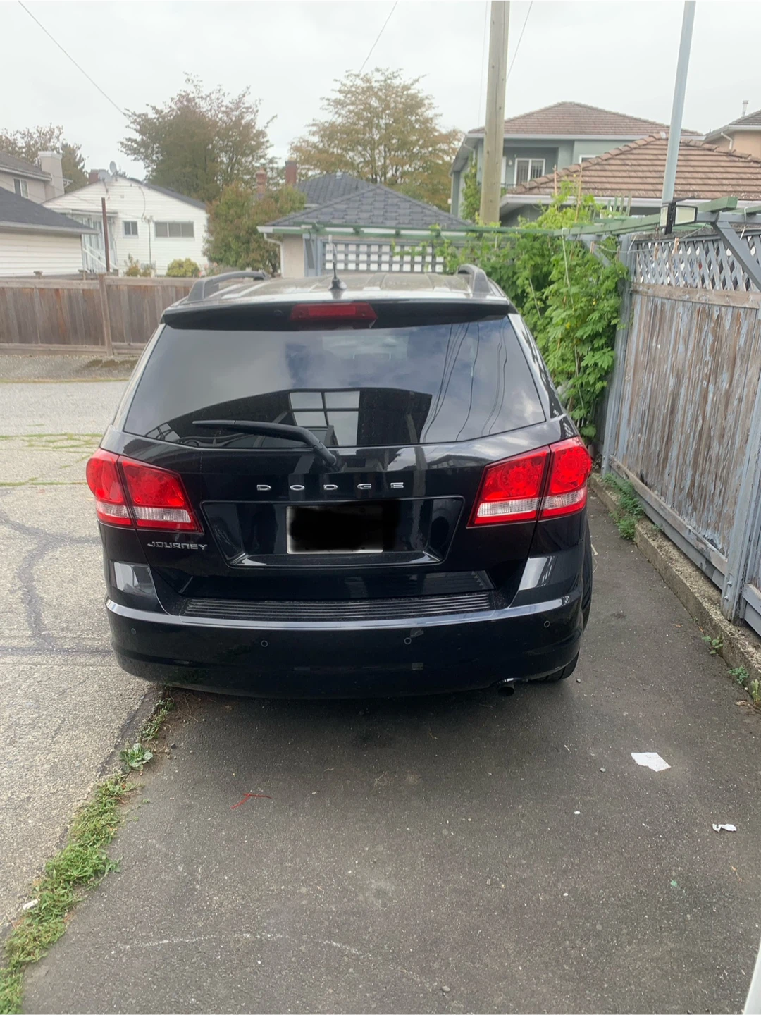 Dodge Journey mid-size crossover SUV