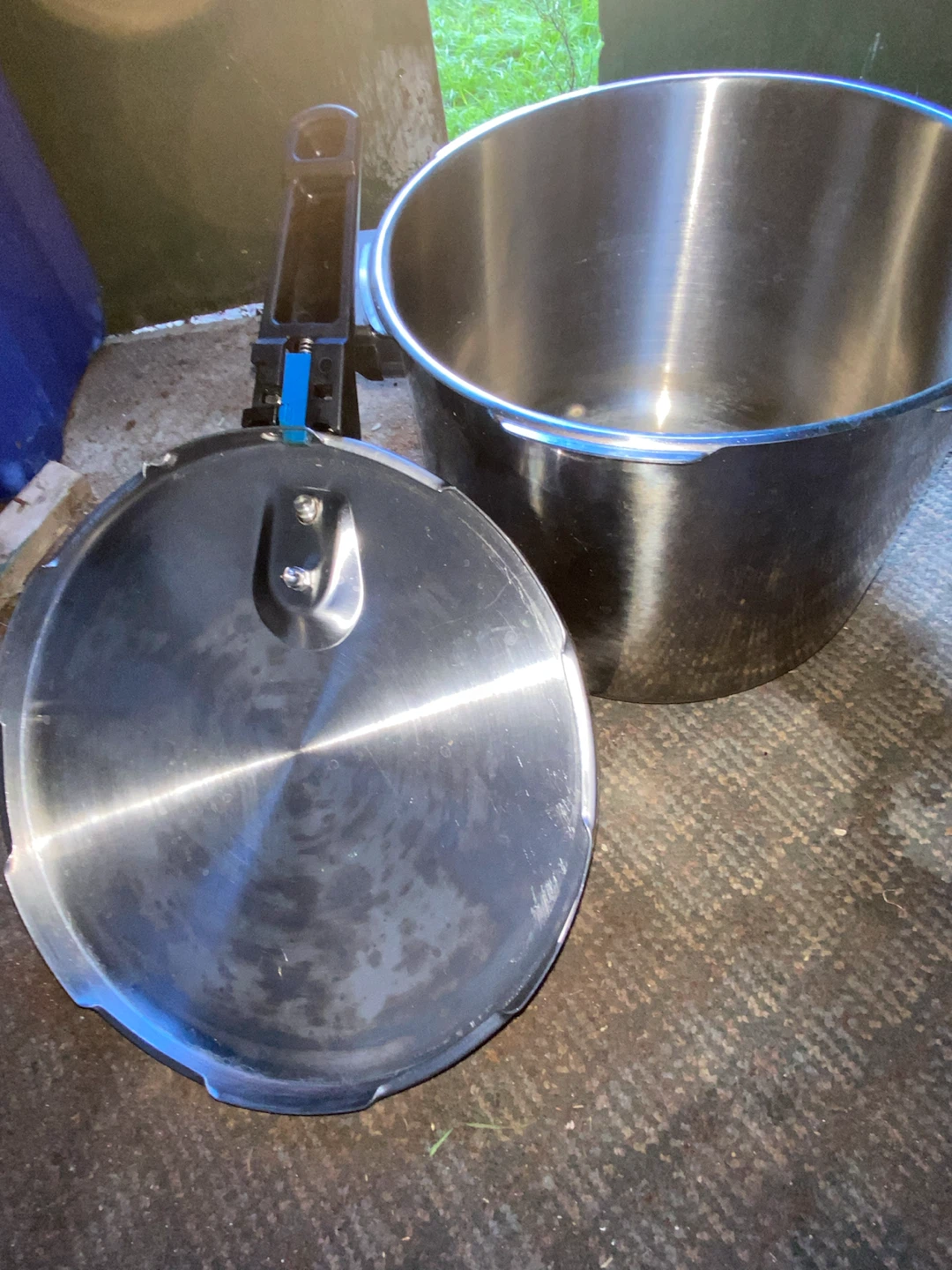 Stainless Steel Pressure Cooker
