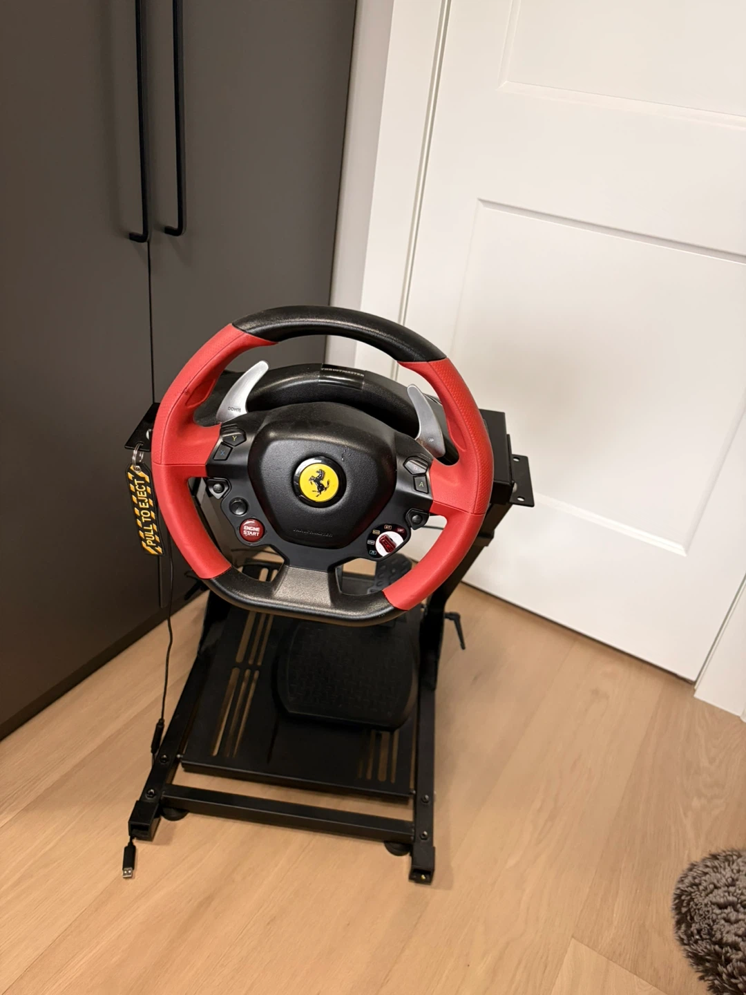 Xbox Thrustmaster Ferrari Racing Wheel with Stand - photo 2