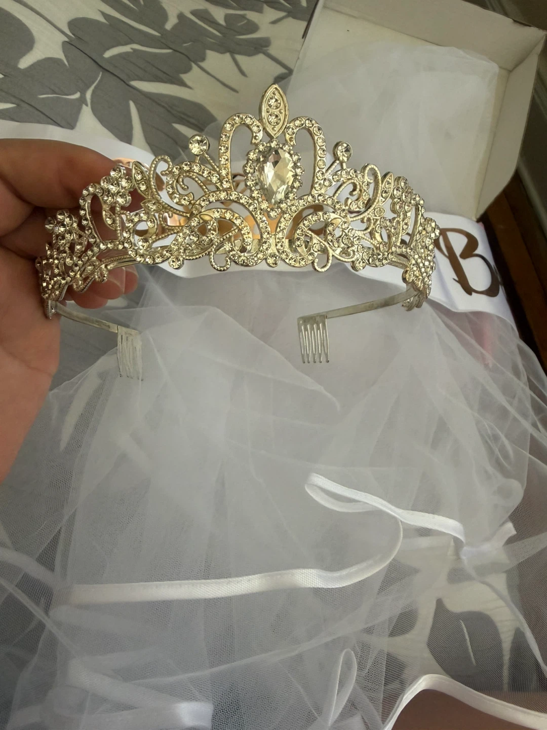 Bride to Be Tiara and Veil Set - photo 4