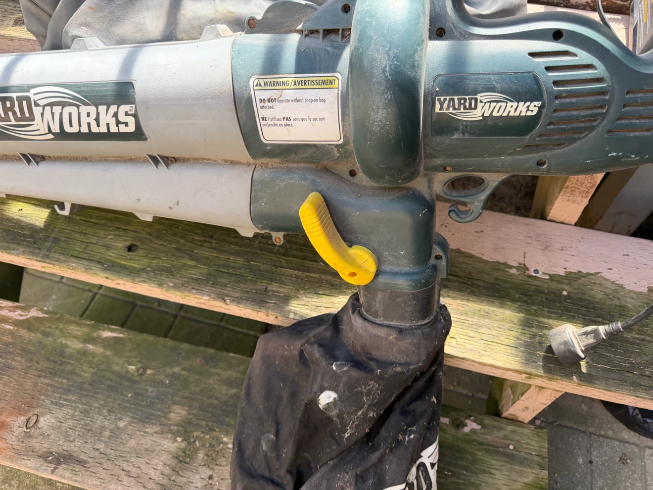 Yardworks Electric Leaf Blower - photo 2
