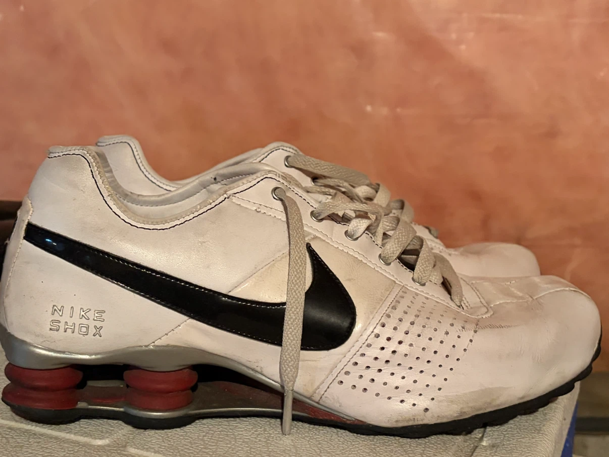 Nike Shox Athletic Shoes size 10.5 US - photo 3