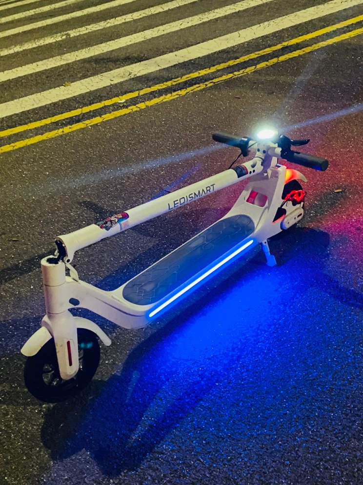 LEQISMART Electric Scooter - photo 5