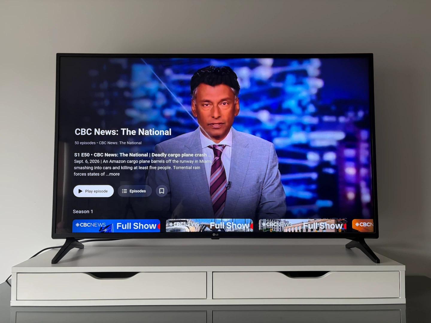 LG smart TV 50” in great condition - photo 3