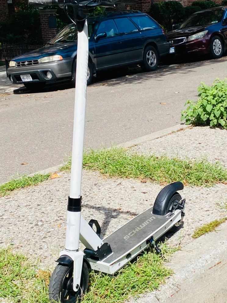 Schwinn Electric Scooter - photo 3