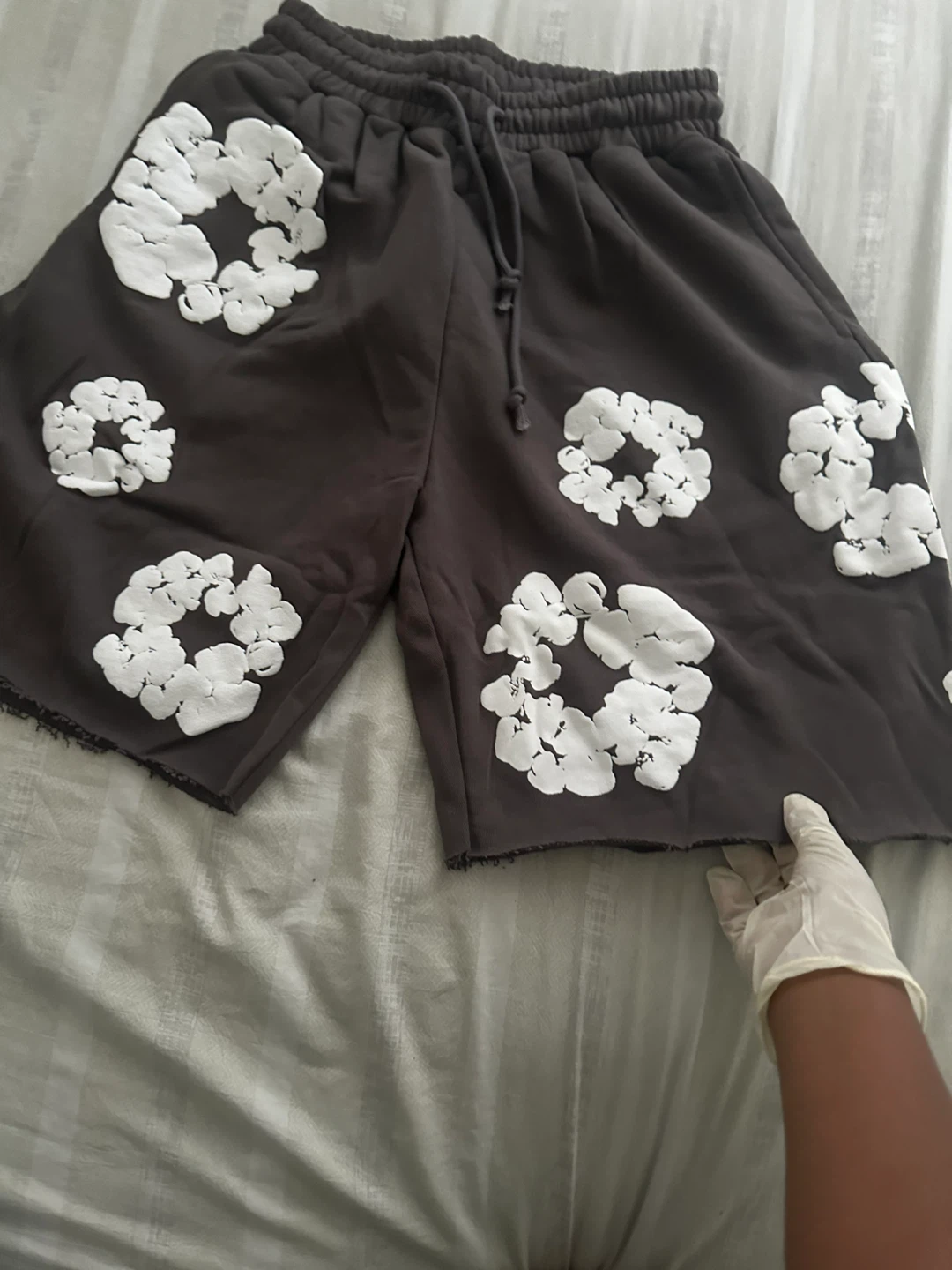 Black shorts with white floral print - photo 2