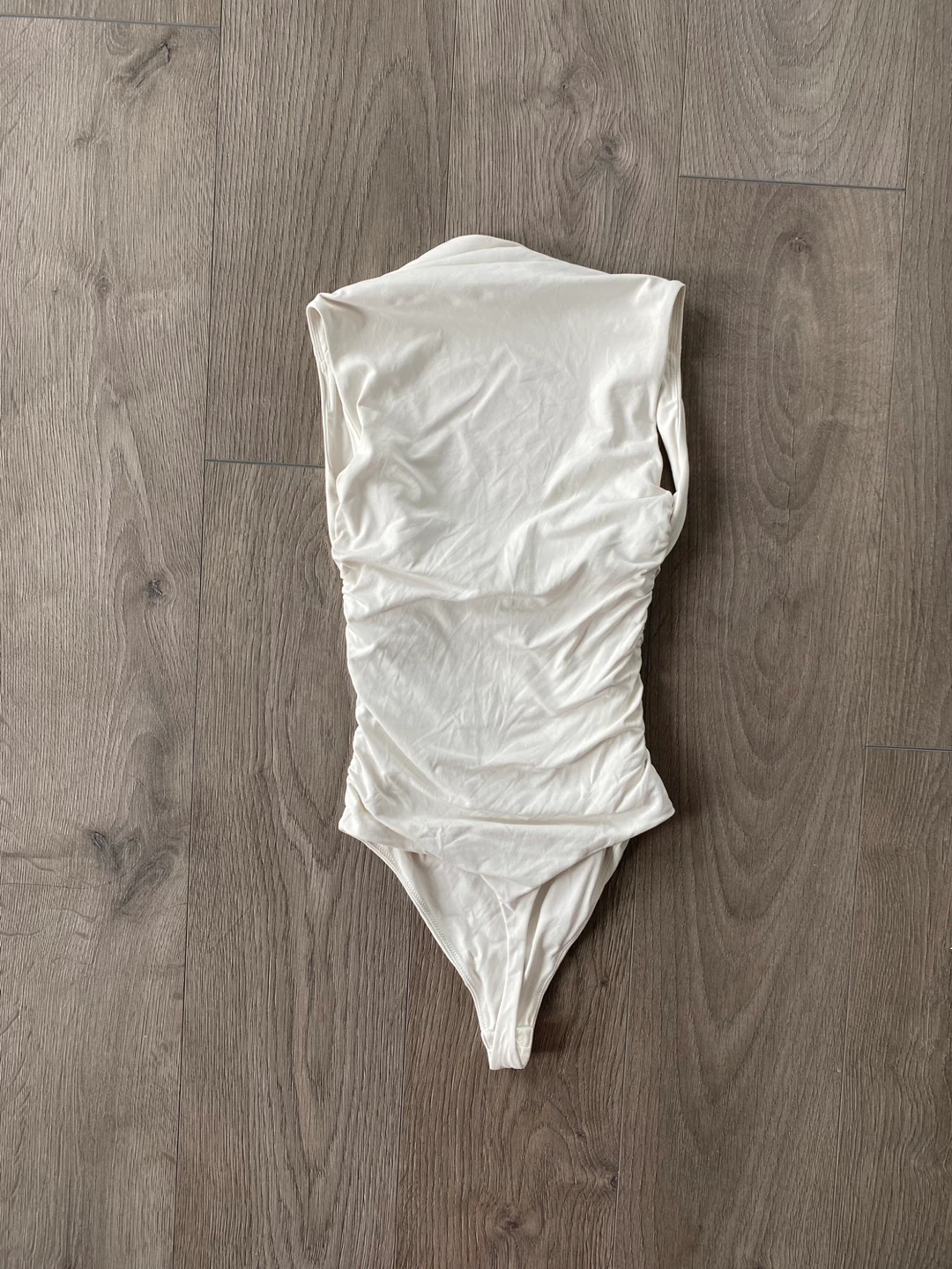 Aritzia Contour Flourish Bodysuit - photo 2