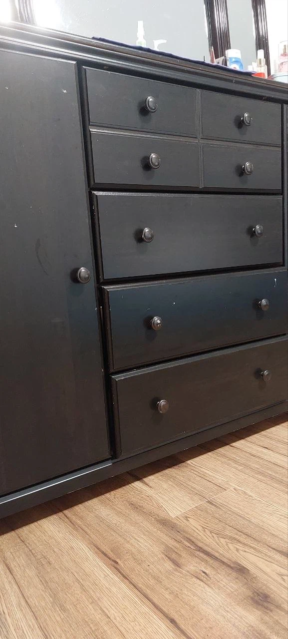 Moving: Dresser with Mirror - photo 4