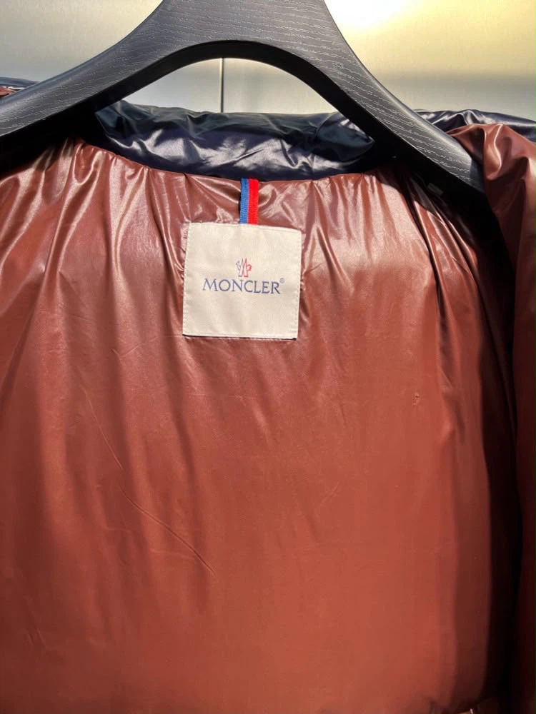 Moncler Puffer Jacket - photo 3