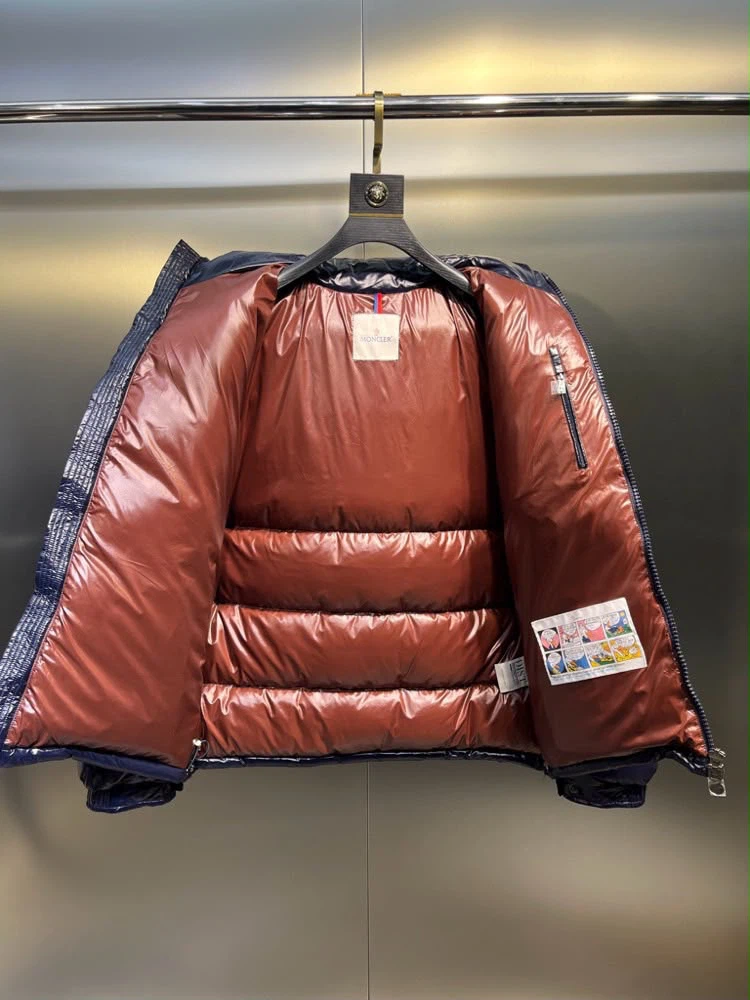 Moncler Puffer Jacket - photo 4