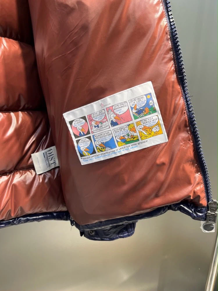 Moncler Puffer Jacket - photo 5