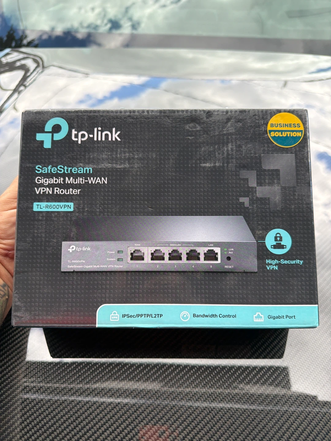 TP-Link SafeStream Gigabit VPN Router TL-R600VPN