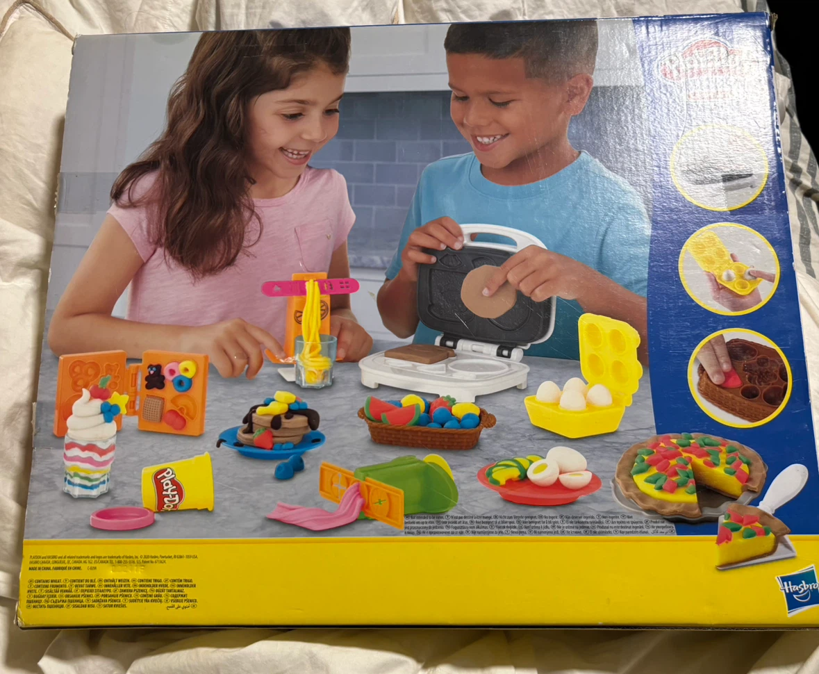 Playdoh set new in box - photo 2