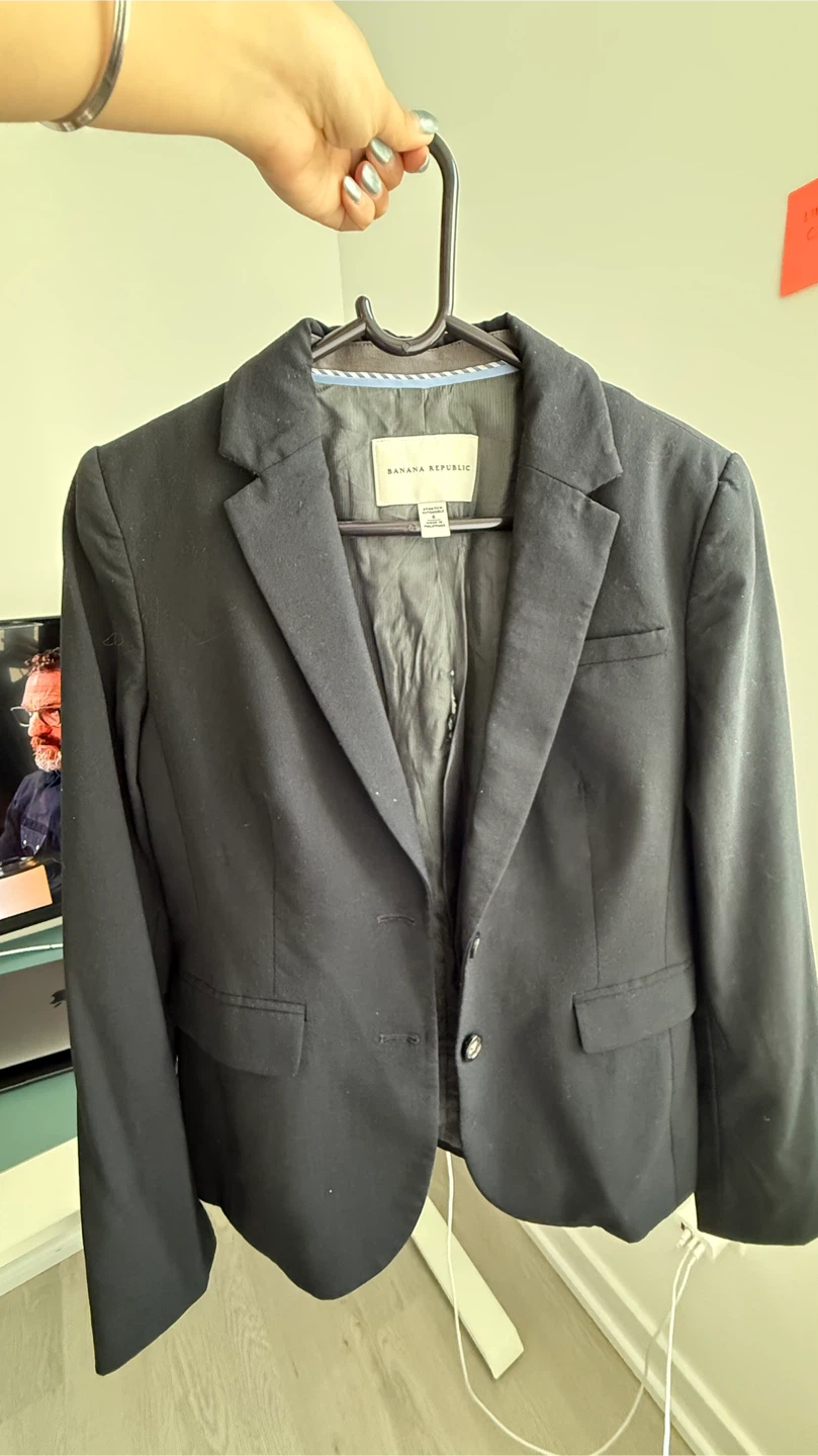 Fitted Banana Republic Black Blazer Size 6