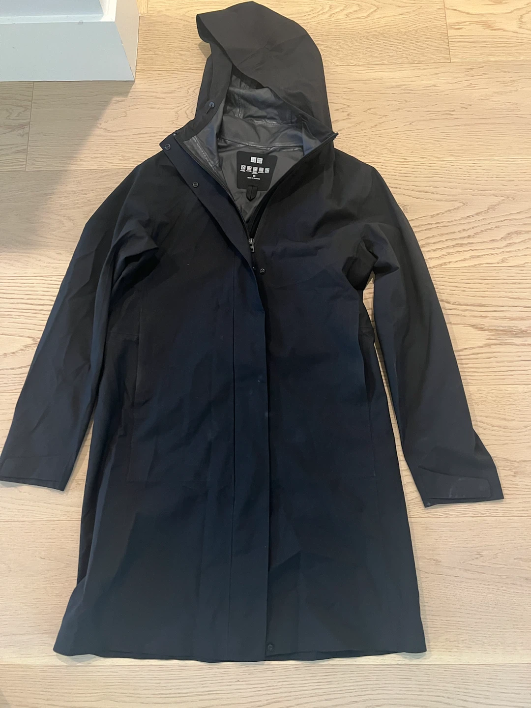 Uniqlo Women's Blocktech Hooded Coat - photo 3