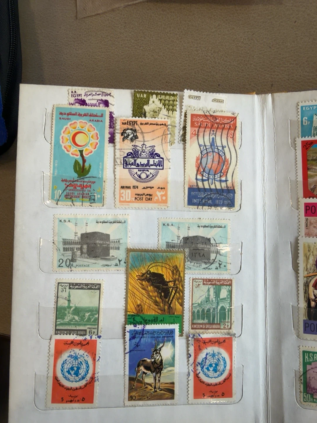 Vintage International Postage Stamp Collection Album - photo 4