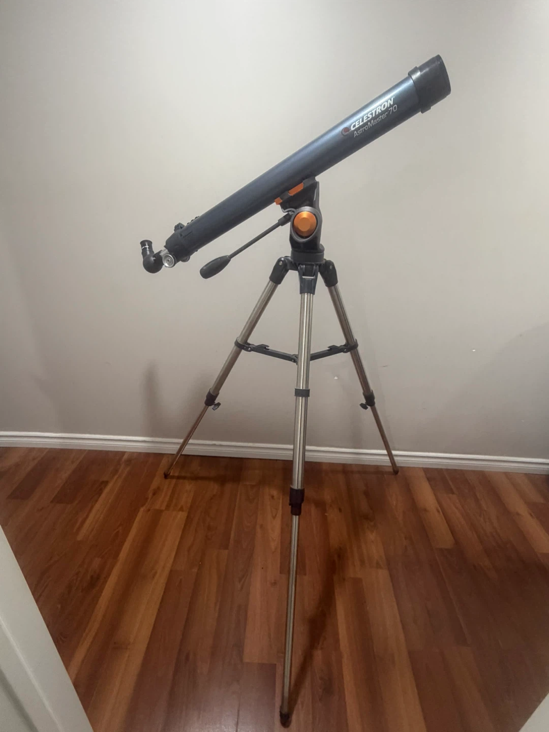 Celestron AstroMaster 70AZ Telescope with Tripod