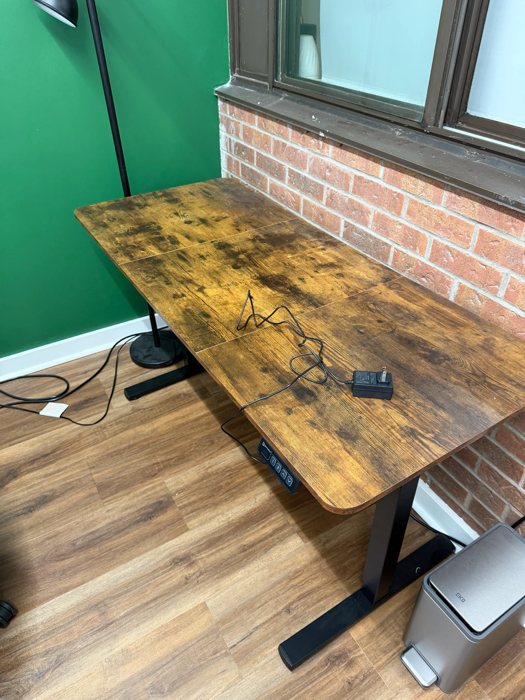 Ergomaker Standing Desk - photo 2