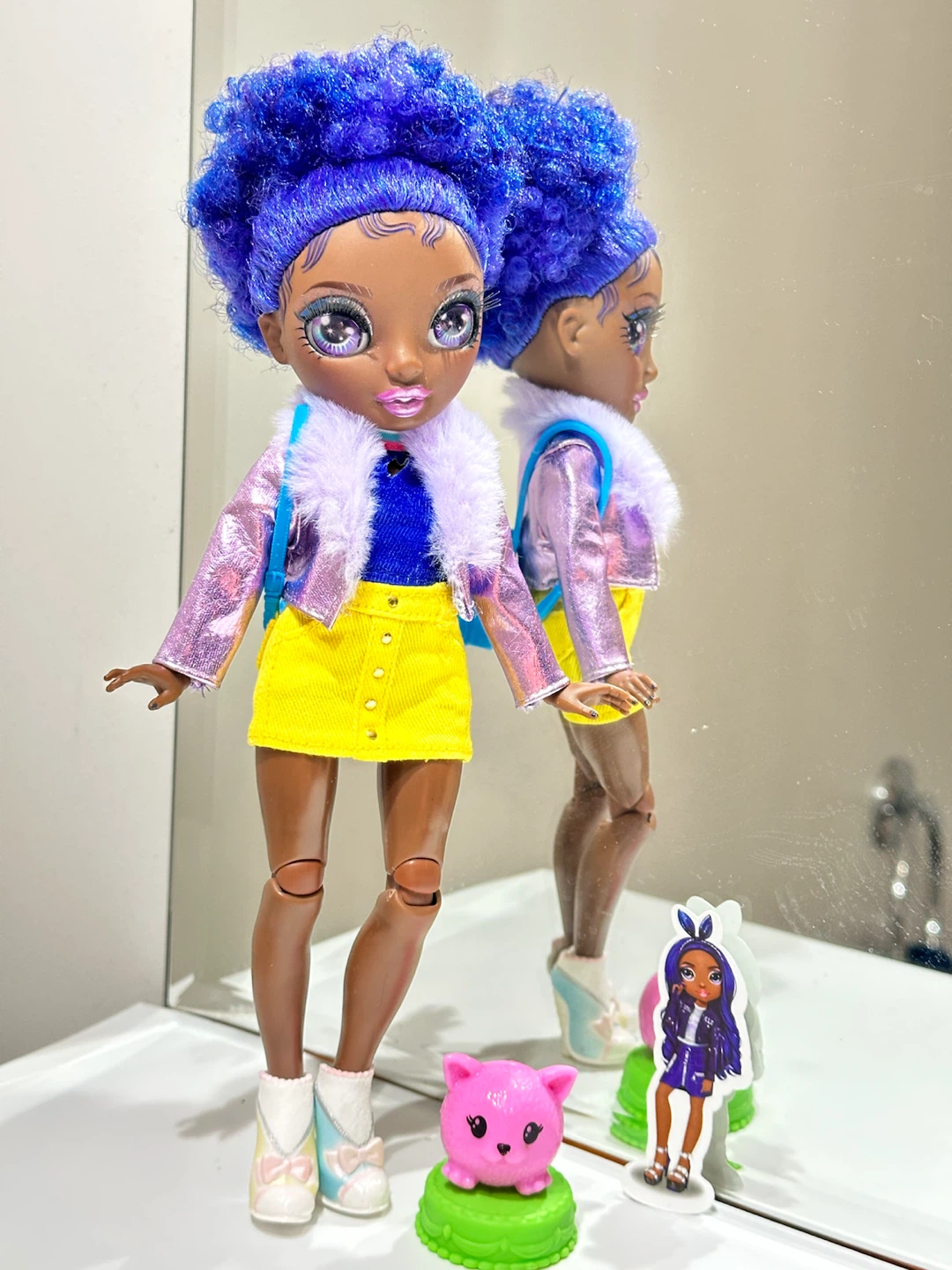 Like New Stylish Back to School Rainbow High Jr. High Doll - photo 2