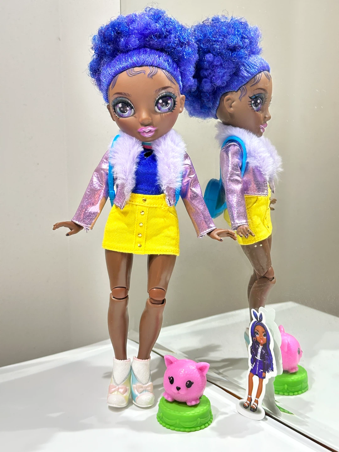 Like New Stylish Back to School Rainbow High Jr. High Doll - photo 5