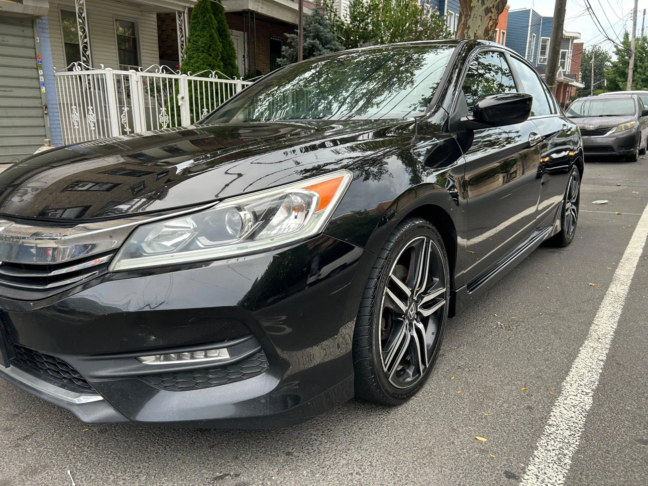 Black Honda Accord Sport - photo 2
