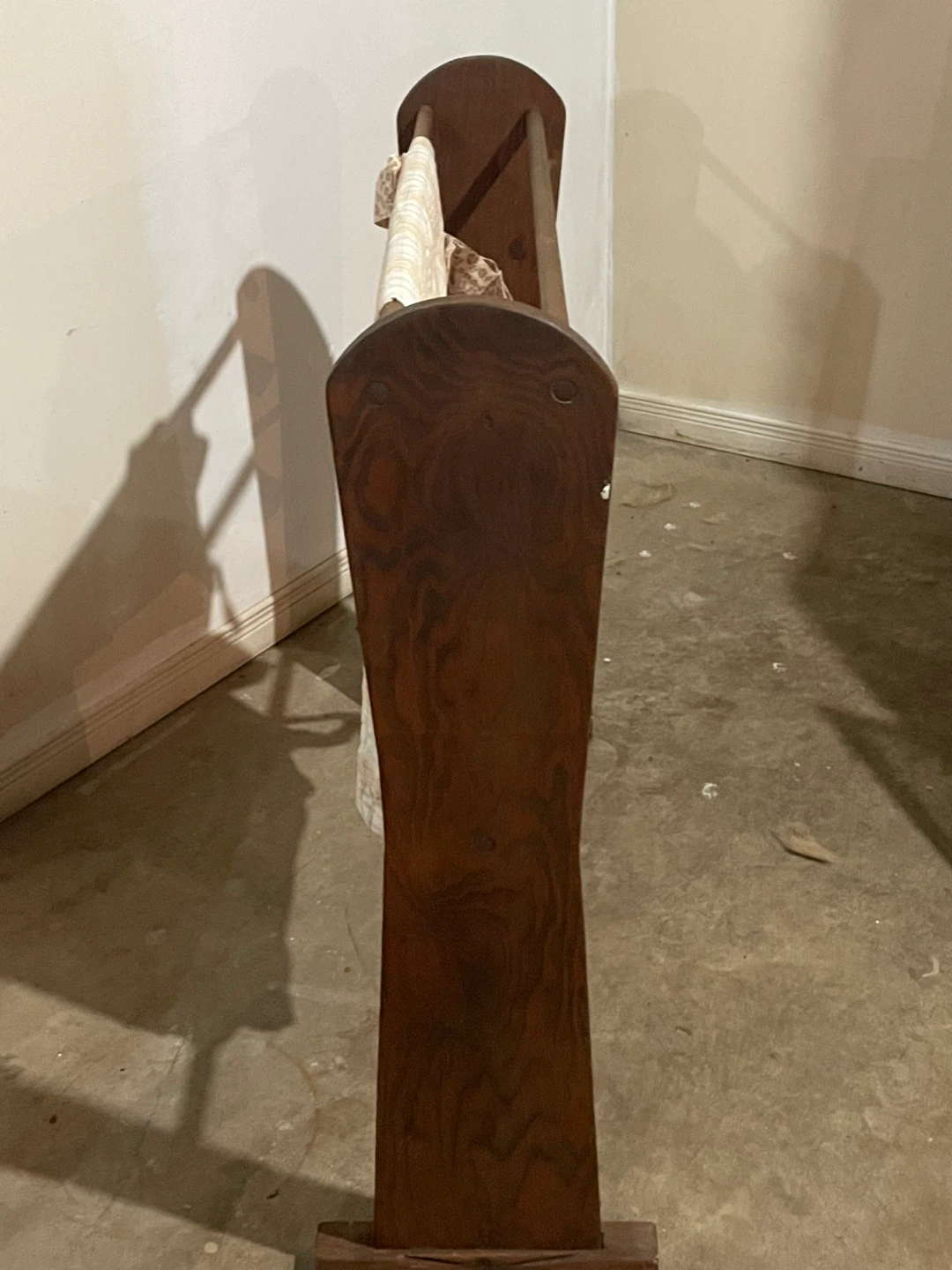 Wooden Blanket Rack - photo 2