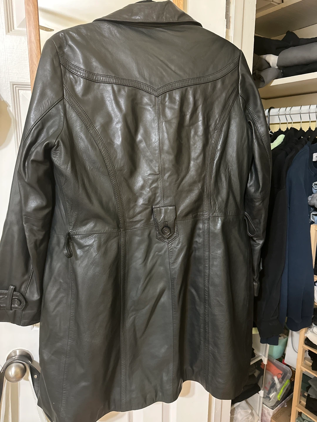 Danier Black Leather Coat - photo 4