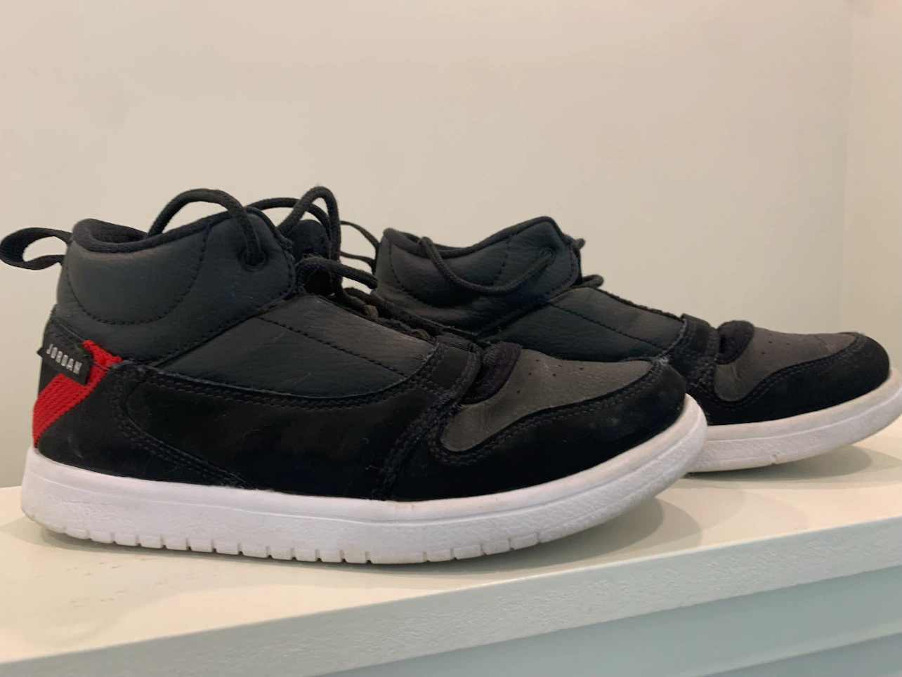 Jordan Kids Shoes - Size 2.5Y - photo 2