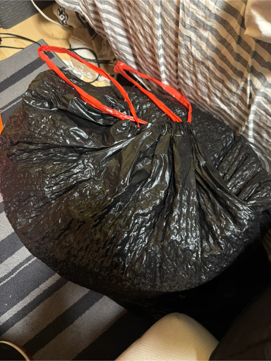 Full bag of kids clothes - photo 5