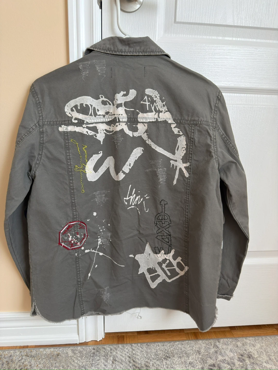 Zara graffiti Jacket - photo 4