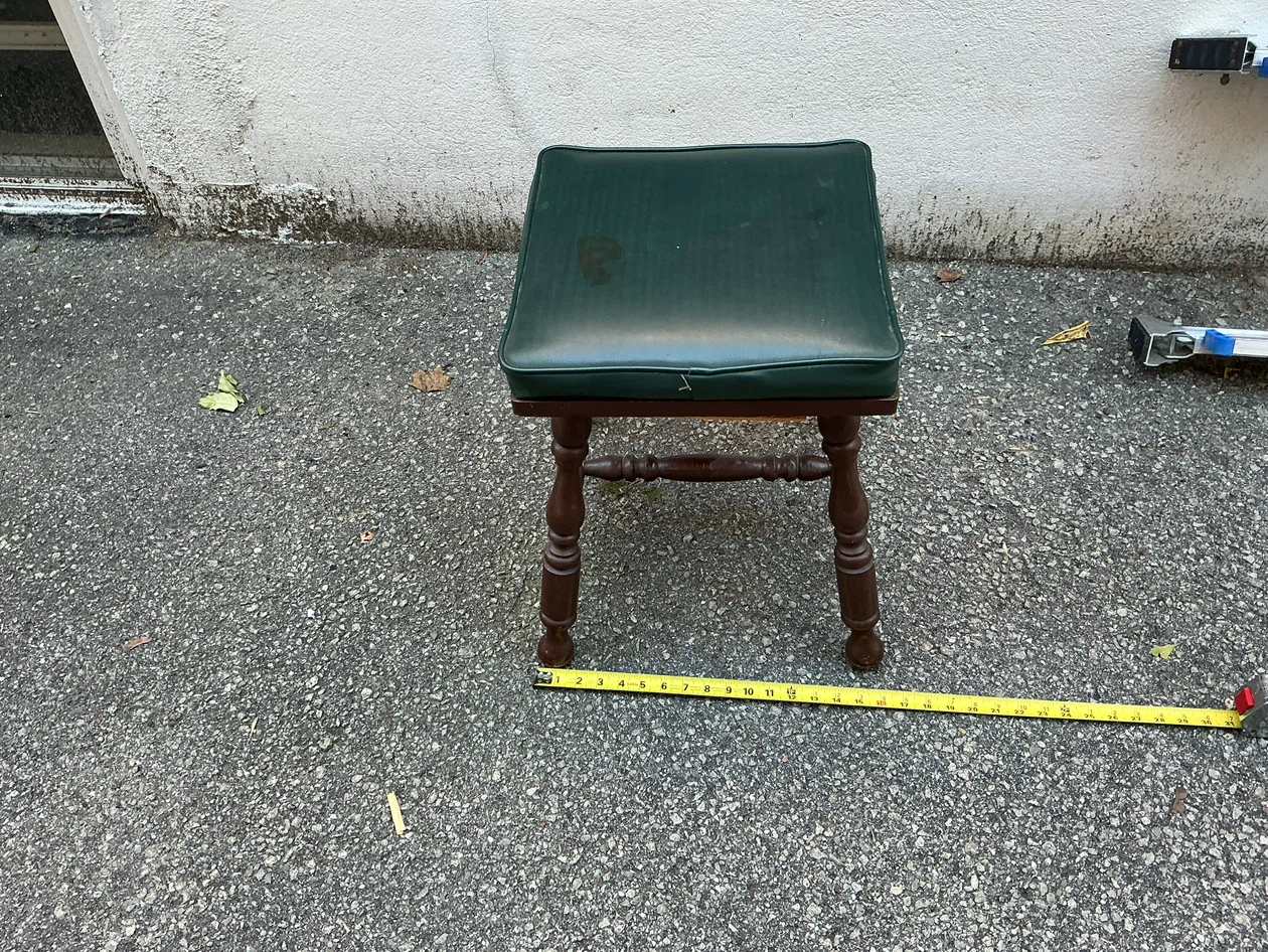 Vintage Green Vinyl Vanity Stool !
