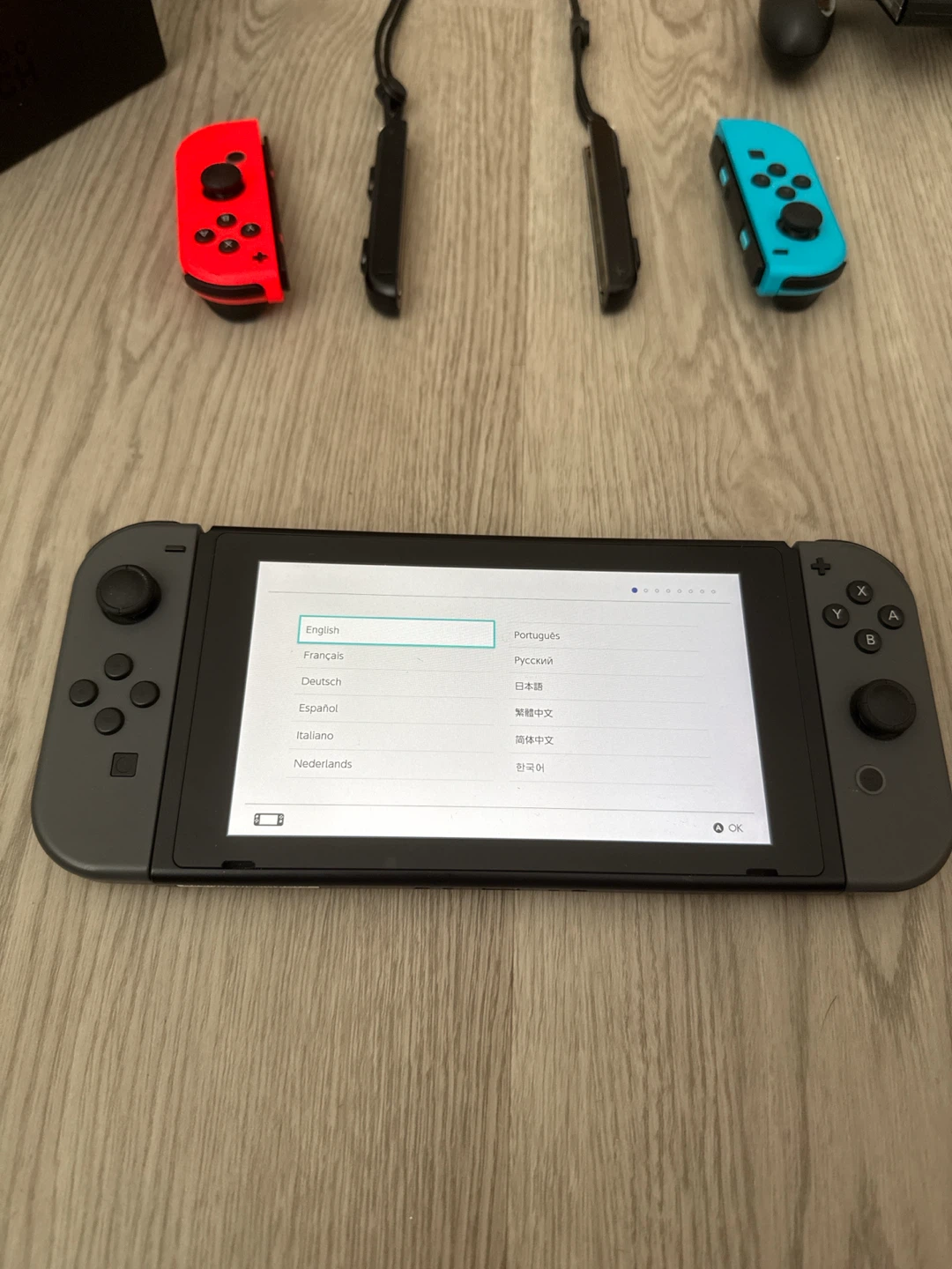 Nintendo Switch V1 - photo 2