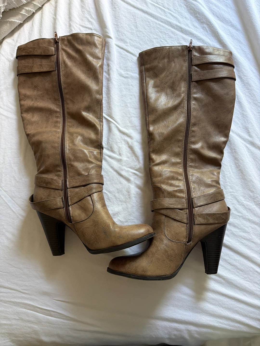 Brown Knee-High Heeled Boots - photo 2