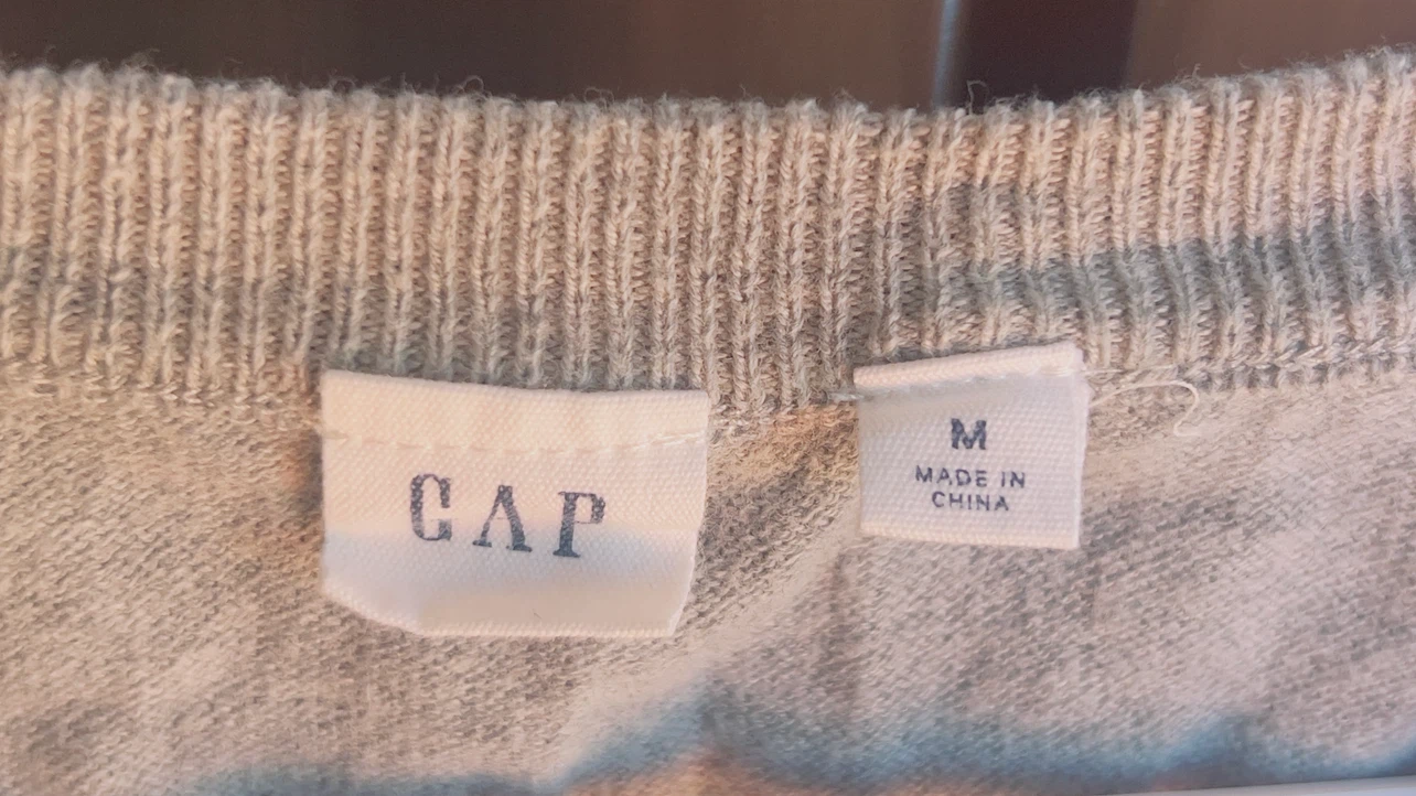 Gap Striped Sweater - Medium. Pick up at Mill Basin Brooklyn - photo 4